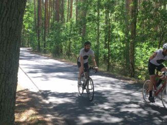 Auf dem schönsten Teilstück der Tour zwischen Neu-Zittau und Hartmannsdorf trifft man viele Gleichgesinnte, Foto: bek